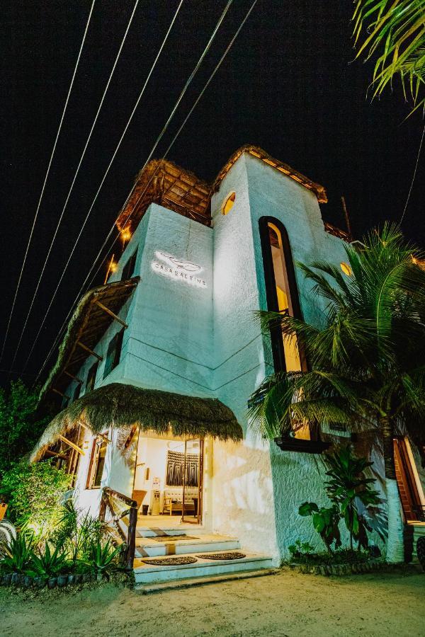 Hotel Casa Baleine Остров Холбокс Экстерьер фото